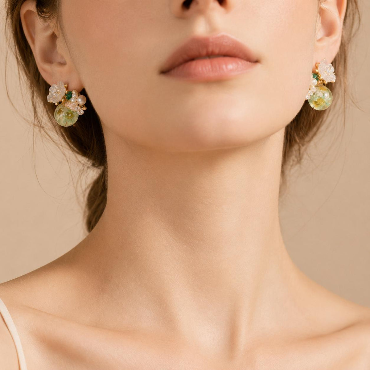 Ethereal Dried Flower Globe Earrings, Clear Acrylic Flower Studs, Green Crystal Pearl Dangle Earrings, Cottagecore Gift for Her