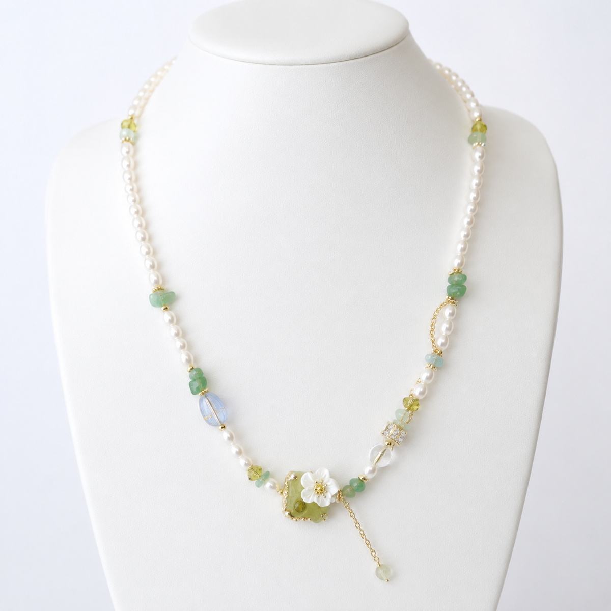 Garden Dew Pearl Necklace