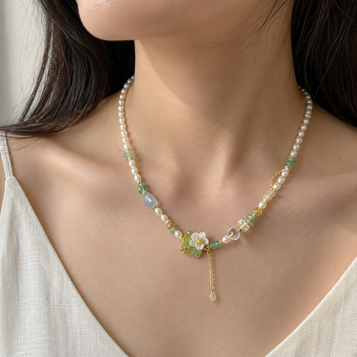 Garden Dew Pearl Necklace