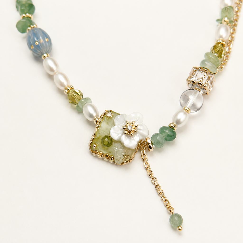 Garden Dew Pearl Necklace