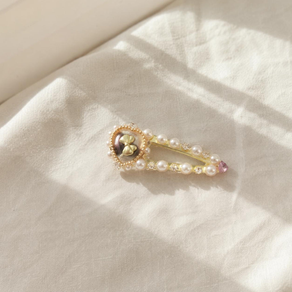 Pearl Heart Bow Hair Clip, Gold Baroque Crystal Barrette, Pink Seashell Snap Clip, Coquette Hair Accessory, Gift for Her