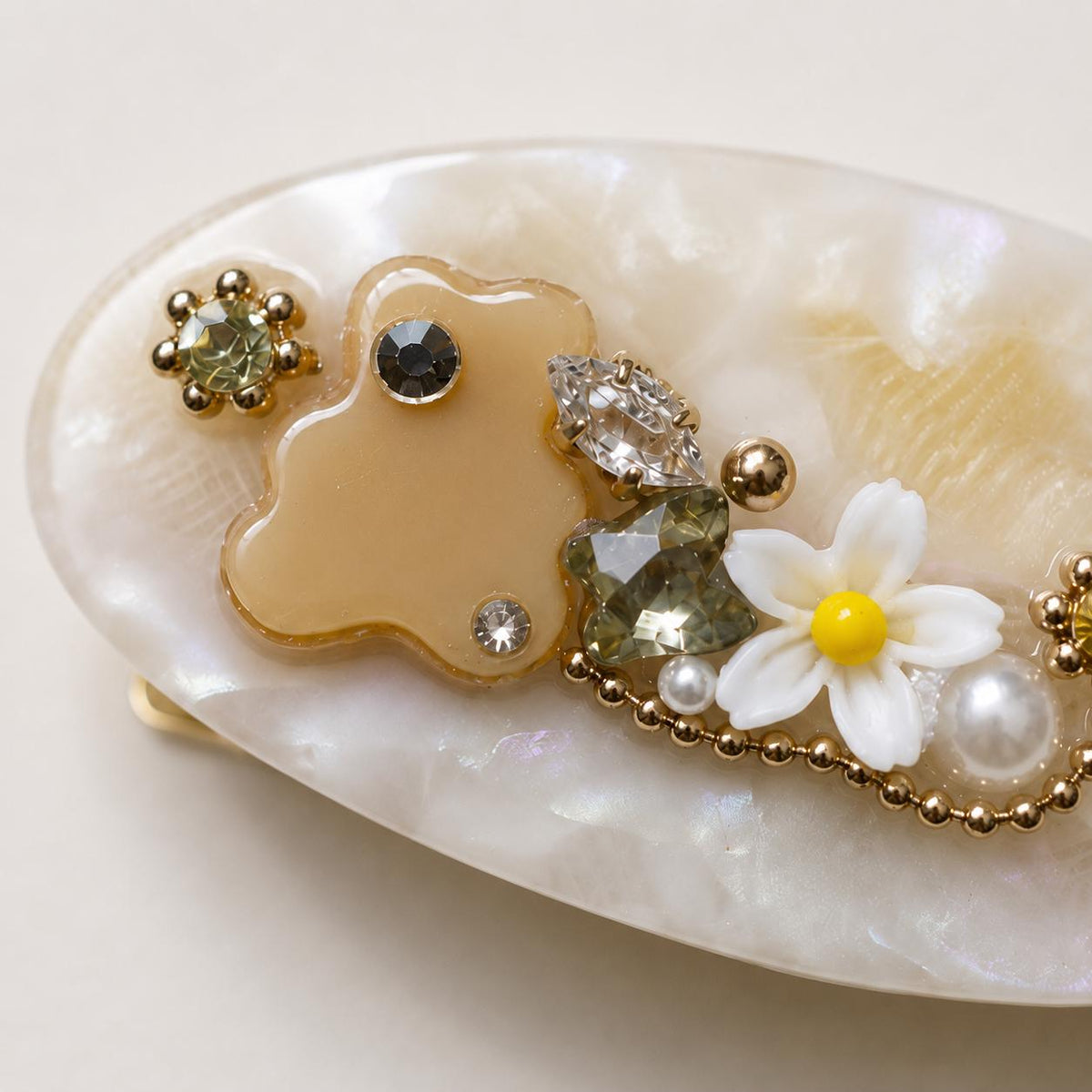 Cream Shell Flower Hair Clip, Marble Acetate Barrette, Beige Bear Crystal Alligator Clip, Cute Hair Accessory, Gift for Her