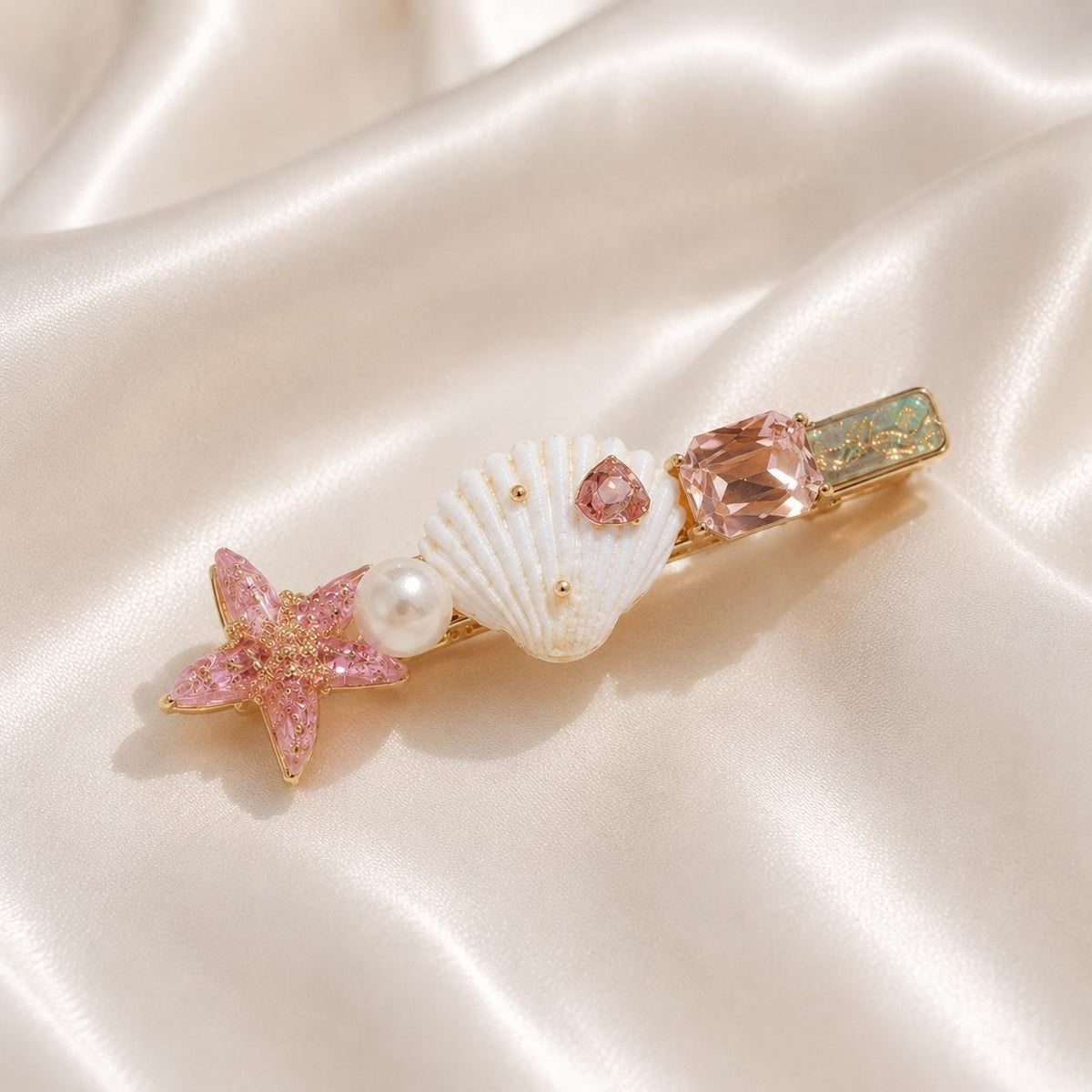 Pink Starfish Hair Clip, White Sea Shell Barrette, Pastel Mermaidcore Alligator Pinch, Whimsical Coastal Beach Vacation Accessories