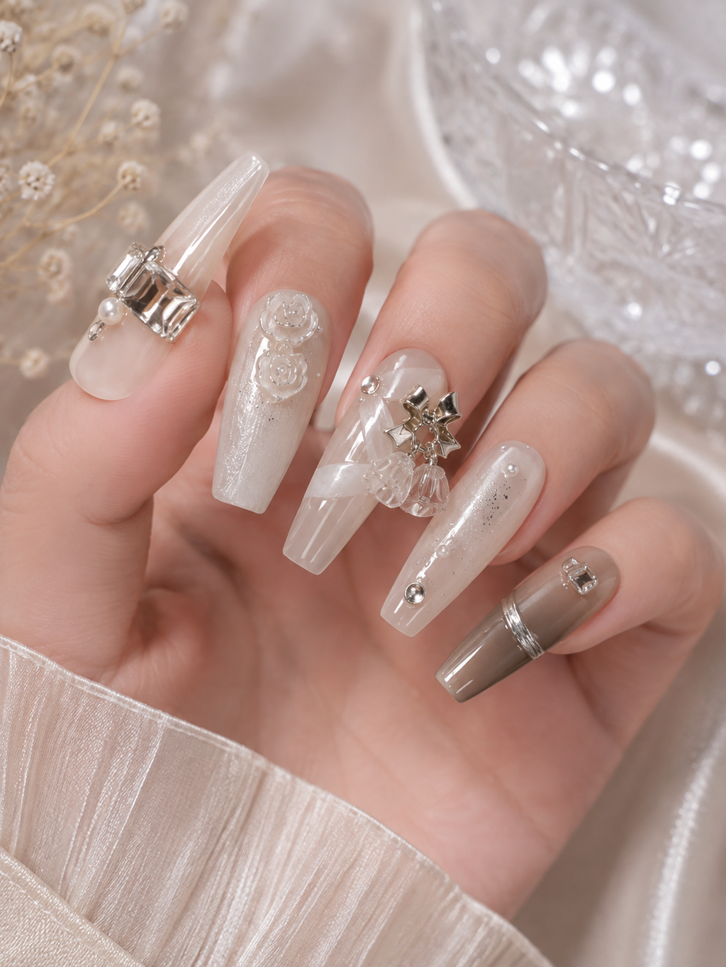 Ivory Bells – Pearl White Bridal Press-On Nails NO.17