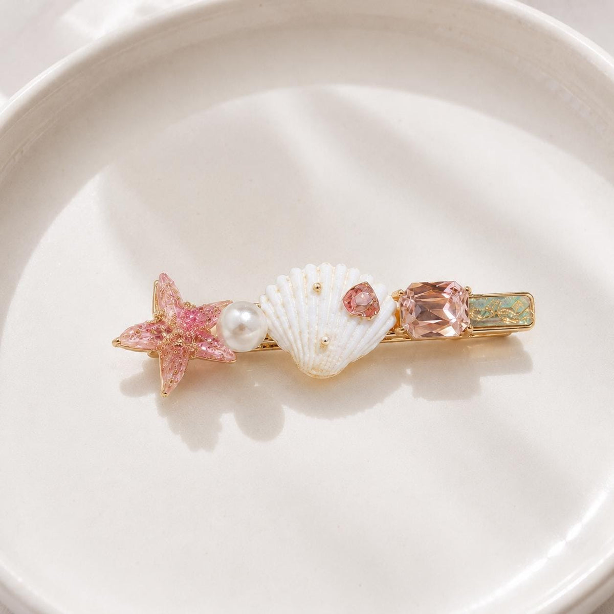 Pink Starfish Hair Clip, White Sea Shell Barrette, Pastel Mermaidcore Alligator Pinch, Whimsical Coastal Beach Vacation Accessories