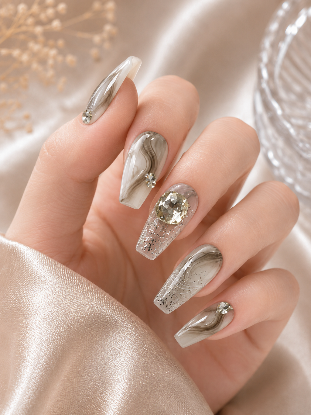 Silver Veil – Smoky Marble Crystal Press-On Nails No.13