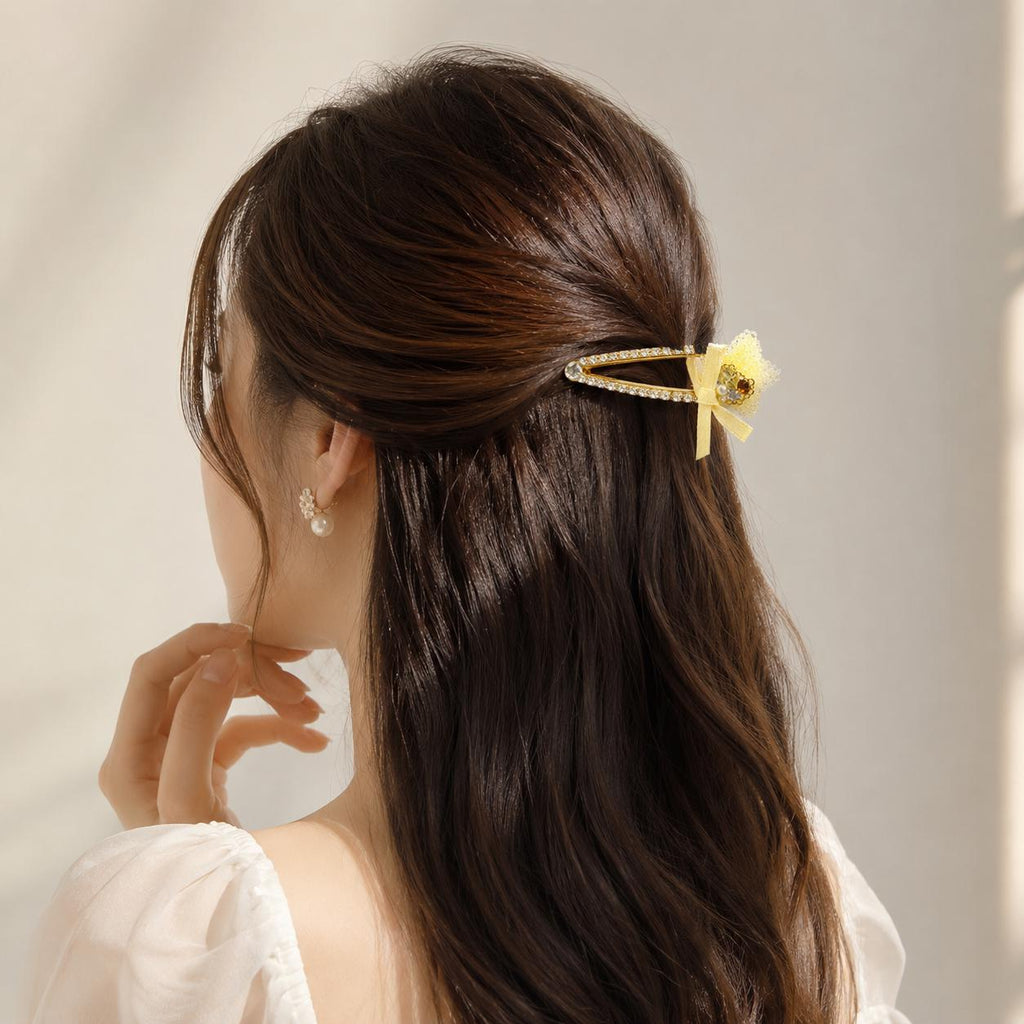 Yellow Star Hair Clip, Celestial Coquette Rhinestone Barrette, Y2K Hair Accessory, Gift for Her