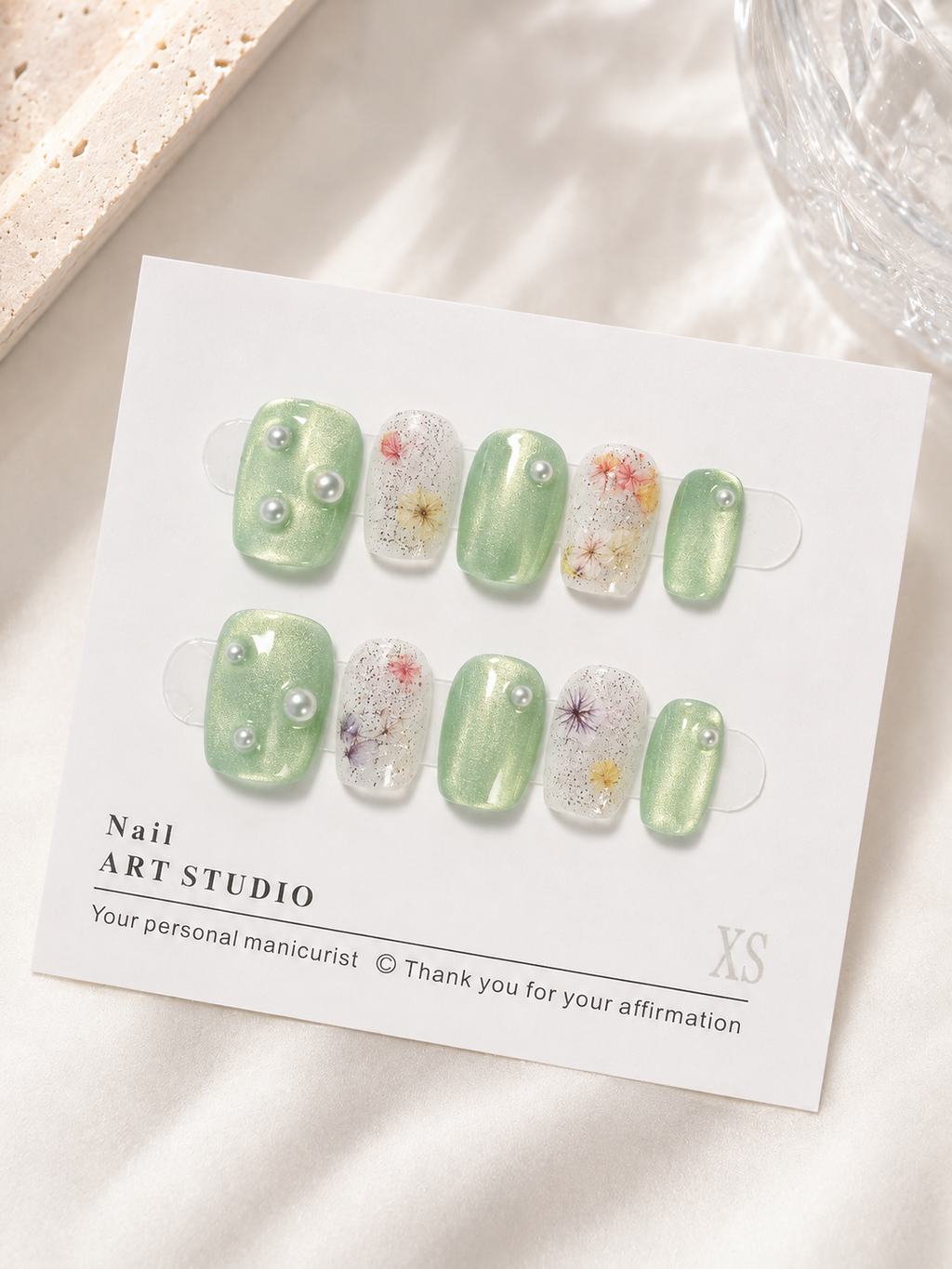 Pastel Green Cat Eye & Flower Fairy | Short Square Press-Ons No.8