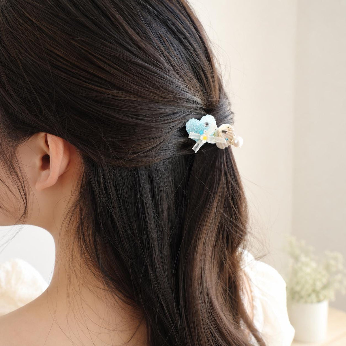 Blue Seashell Heart Hair Clip, Pearl Mermaidcore Hair Barrette, Coquette Ocean Hair Accessory, Summer Beach Gift for Her