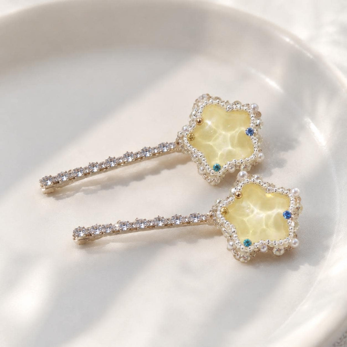 Yellow Star Hair Clips, Crystal Bobby Pin Set, Pastel Acetate Starburst Barrette, Whimsical Y2K Celestial Preppy Hair Accessories