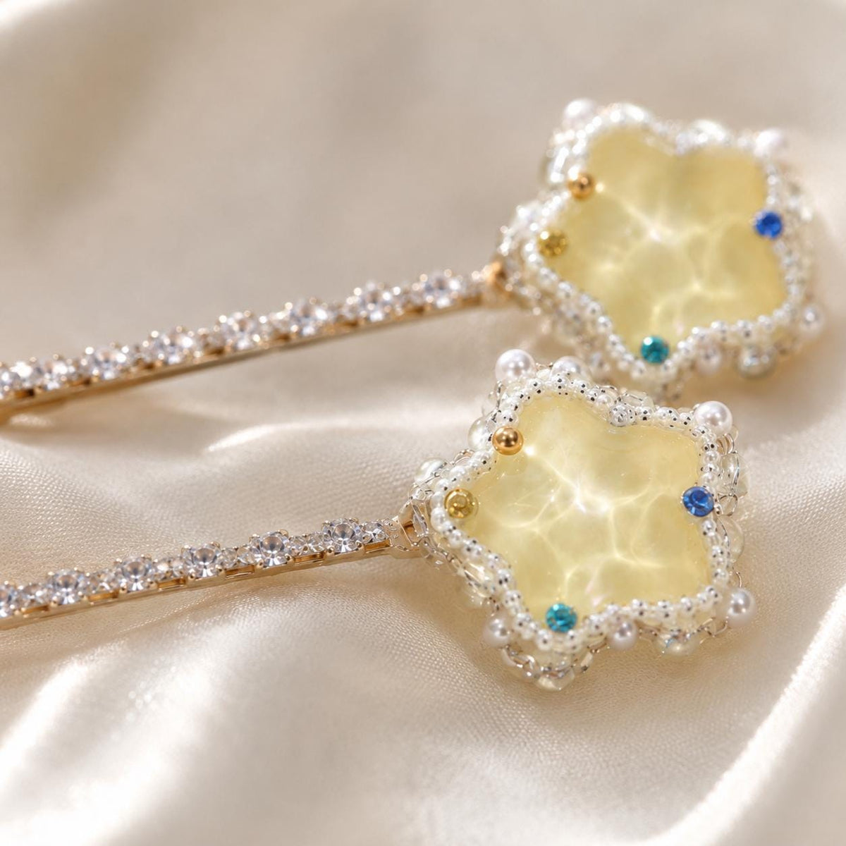 Yellow Star Hair Clips, Crystal Bobby Pin Set, Pastel Acetate Starburst Barrette, Whimsical Y2K Celestial Preppy Hair Accessories