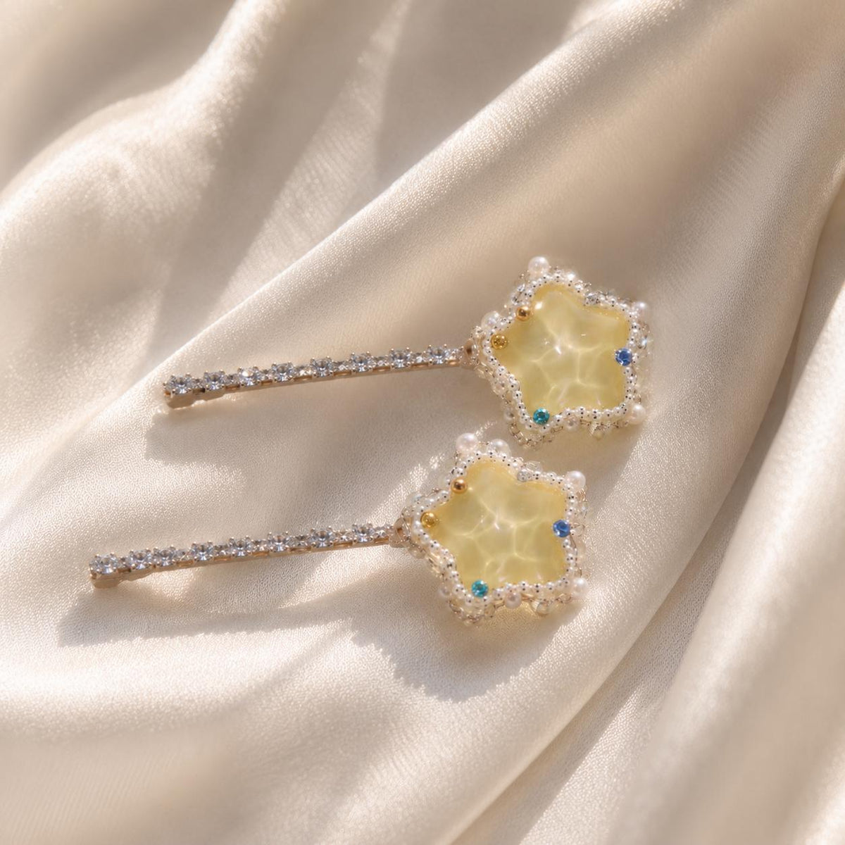 Yellow Star Hair Clips, Crystal Bobby Pin Set, Pastel Acetate Starburst Barrette, Whimsical Y2K Celestial Preppy Hair Accessories