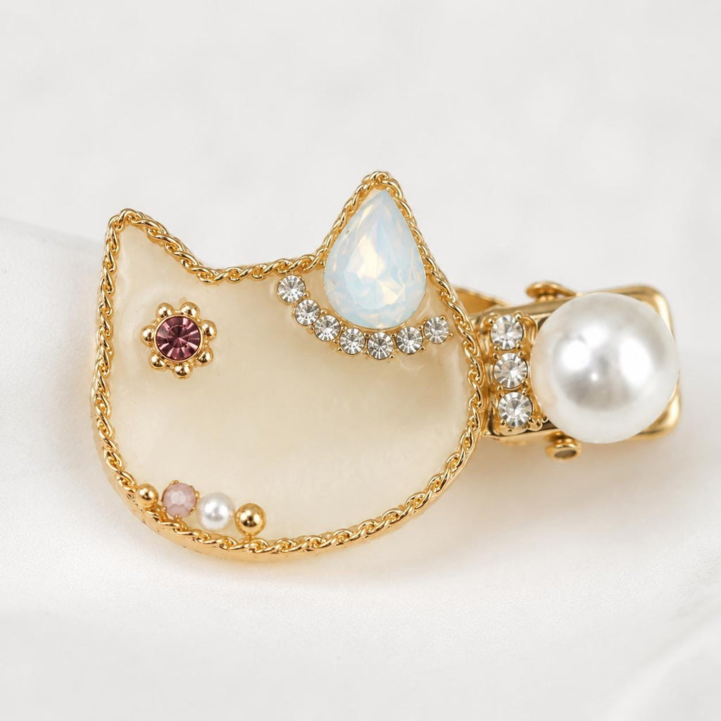 Cream Marble Cat Hair Clip, Opal Crystal Moon, Gold Chain Border, Pearl Alligator Pinch