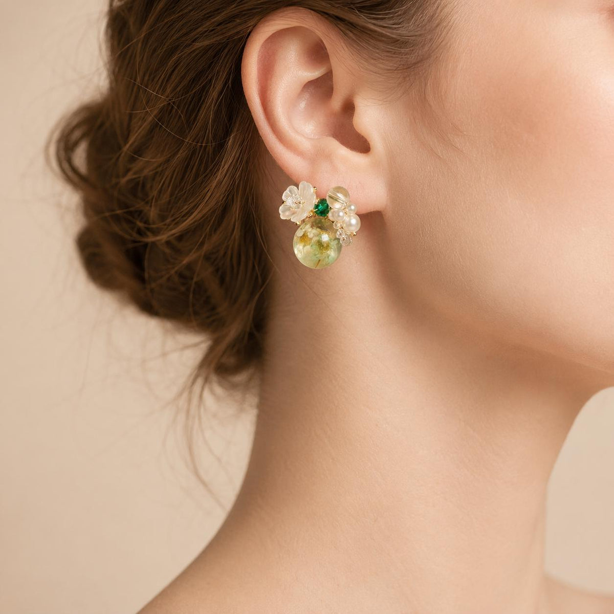 Ethereal Dried Flower Globe Earrings, Clear Acrylic Flower Studs, Green Crystal Pearl Dangle Earrings, Cottagecore Gift for Her